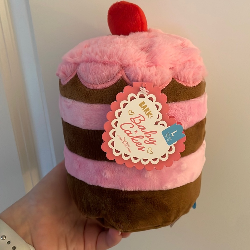 NWT BARK baby cakes Valentines dog toy